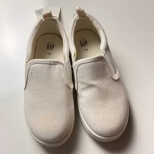 Baby GAP Kids White Slip-On  Canvas Shoes Sz 10 NWT